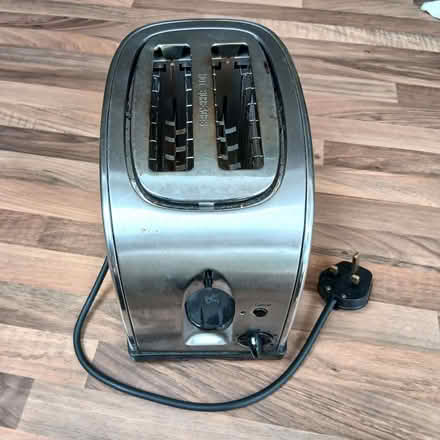 Photo of free Woolworths Toaster Stainless Steel 2 Slice (North Hinksey OX2) #1