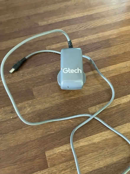 Photo of free G tech charger. (Weston Park BA1) #1