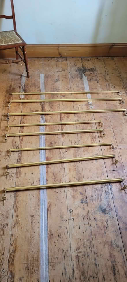 Photo of free Various metal rails 90 or 120 cm (Central Lancaster LA1) #1
