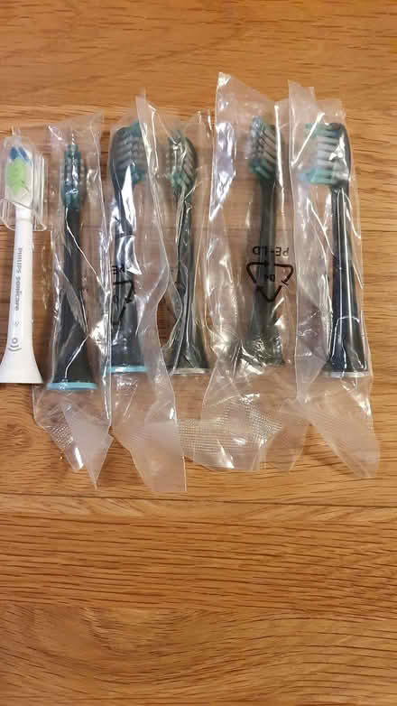 Photo of free Sonicair toothbrush heads (Blackbird Leys OX4) #1