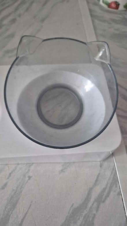 Photo of free cat water + Food bowl (Figge's Marsh CR4) #2