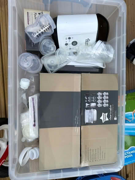 Photo of free Baby bottles and feeding set (SE7) #1