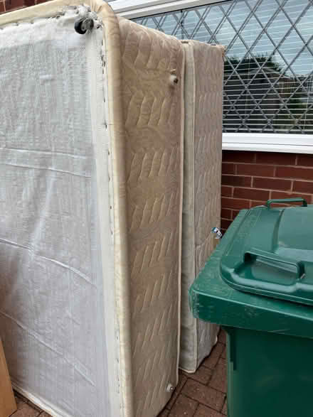 Photo of free King size divan bed & mattress (Tile Hill CV4) #3
