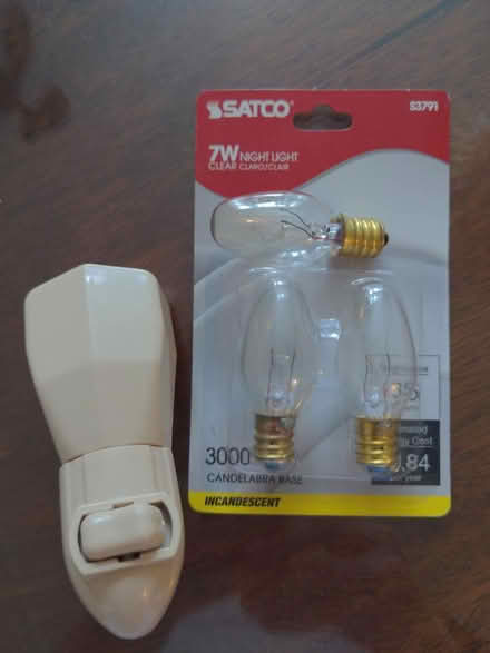 Photo of free Night light with extra bulbs (Morningside Heights/Claremont) #1