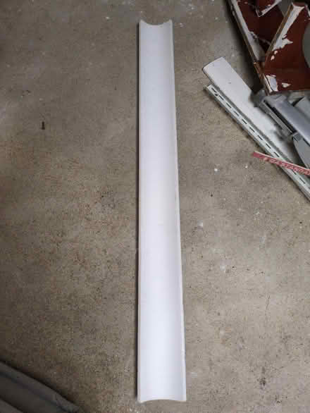 Photo of free 1m polystyrene coving (Chatham ME5) #1