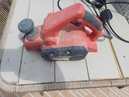Photo of free Electric Sander (Uniacke Barracks LS18) #1
