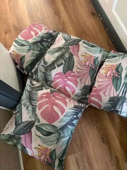 Photo of free Pretty tropical chair seat and small cushion (Oxford OX4) #3