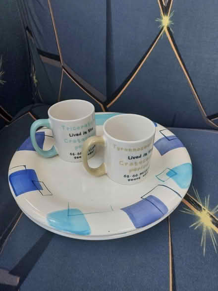 Photo of free 2 dinner plates and small mugs (Tilehurst, Reading) #1