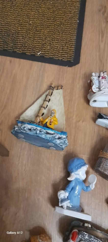 Photo of free 9 ornaments (Welling DA16) #2