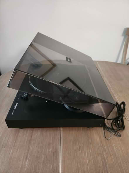 Photo of free Thorens turntable (Sagamore Hills) #3