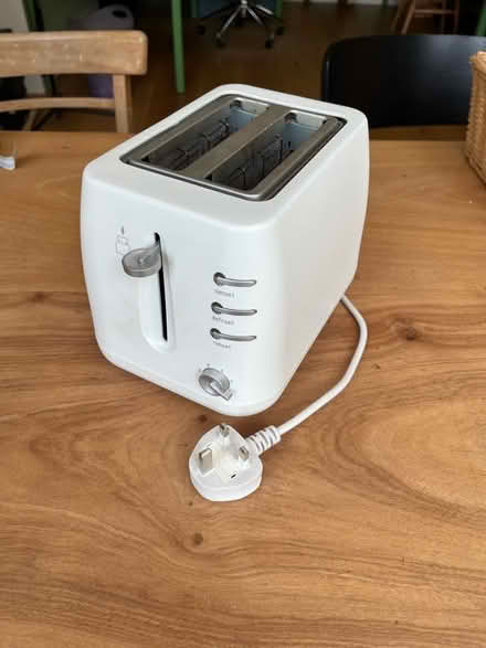Photo of free Small white toaster (Upper Wolvercote OX2) #1
