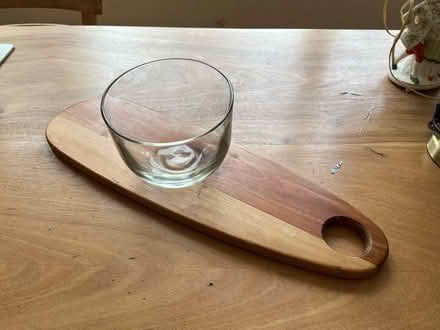 Photo of free Bowl and chopping/charcuterie board (Upper Wolvercote OX2) #1