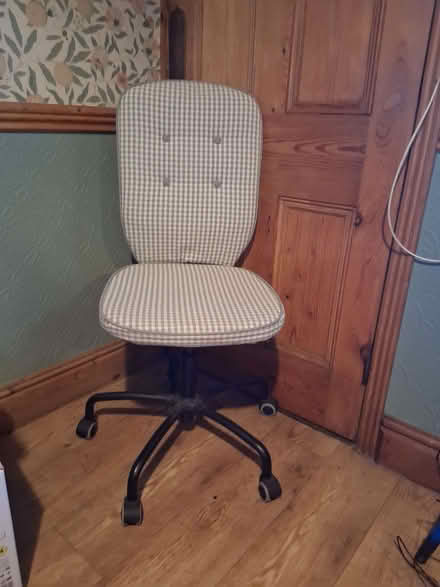 Photo of free Office/sewing chair (Kenilworth Road DE5) #1