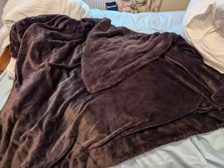 Photo of free Faux fur throw (BD20 5NE) #1