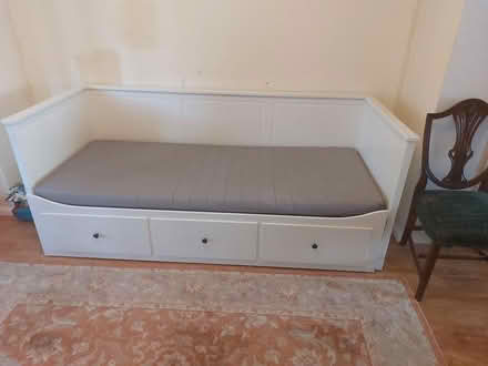Photo of free Day bed (wr14 malvern link) #1
