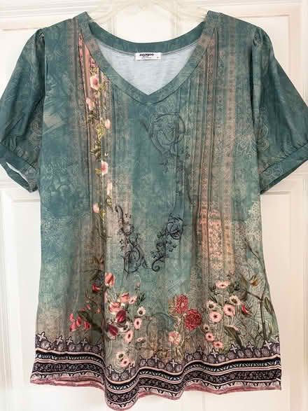Photo of free Woman’s top - size Medium - another (San Carlos-El Camino near Hull) #1