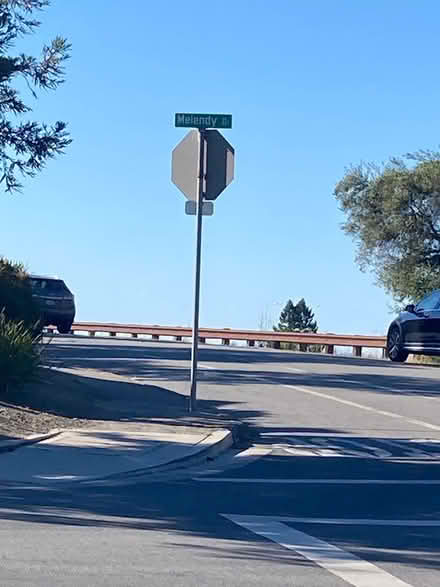 Photo of free Curb alert San Carlos desk mattress (San Carlos Alameda las Pulgas) #1