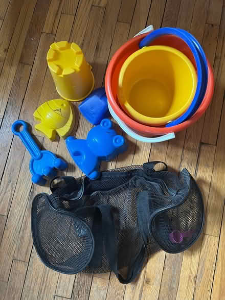 Photo of free Sand pails and toys set (Chelsea) #1