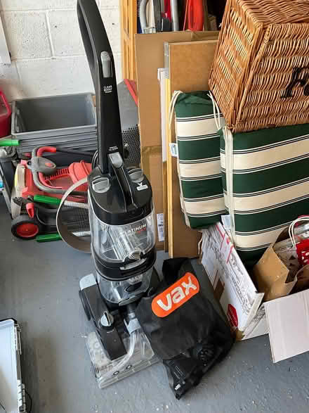 Photo of free Vax carpet cleaner (Kempshott Park RG22) #1