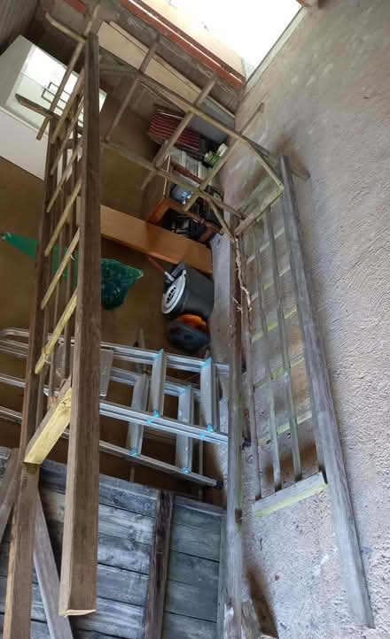 Photo of free wooden arch needing repair (Stroud GL5) #1