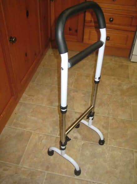 Photo of free Mobility aid to assist standing up. (Harwell OX11) #2