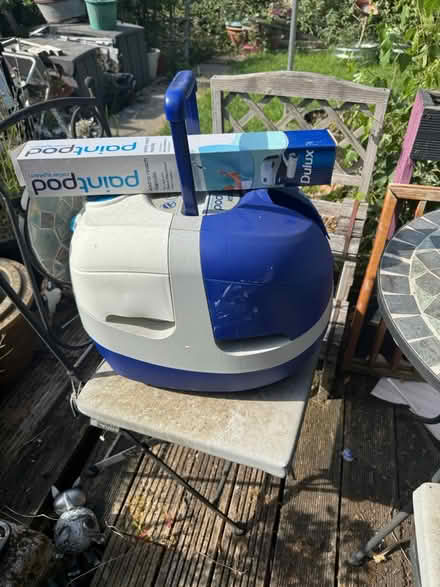 Photo of free Paint pod (Kimpton, SG4) #1