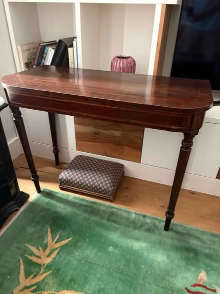 Photo of free Side table (Chiswick W4) #1