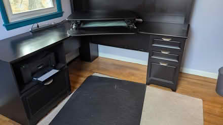 Photo of free L-shaped Desk with Hutch (Sandy Spring) #2