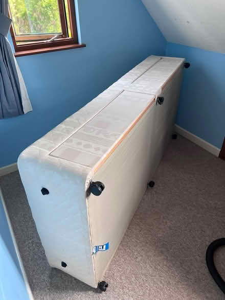 Photo of free Single divan bed and mattress (Totnes) #2