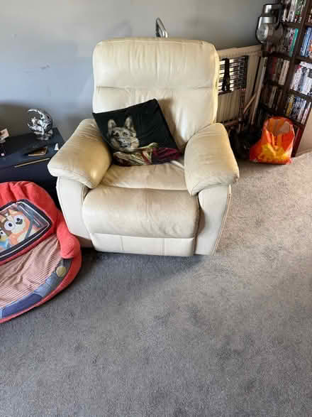 Photo of free Sofa and arm chair (Dunstable) #1