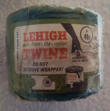 Photo of free Vintage (?) Lehigh Twine (+ twine) (Saugus) #3
