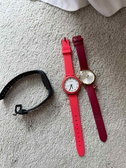 Photo of free 2x watches and a fit bit (CR06bn) #1
