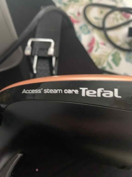 Photo of free Tefal Hand Steamer (Egremont CH44) #1