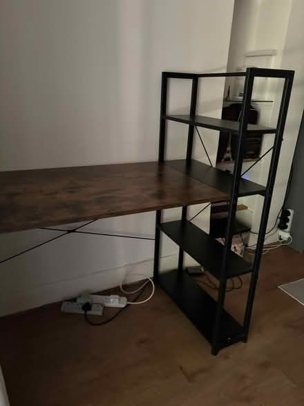 Photo of free Desk (Brixton SW2) #3