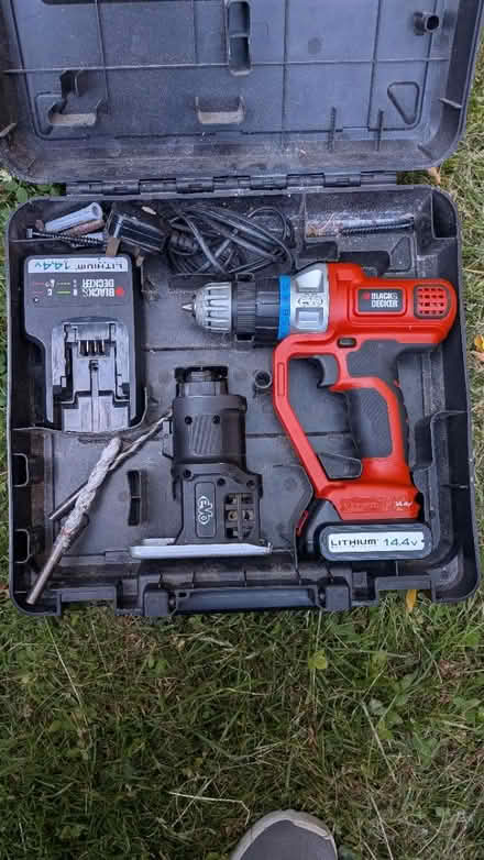 Photo of free Old drill / jigsaw i no longer use (Waterlooville PO7 8HU) #1