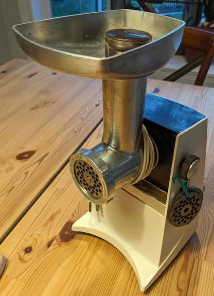 Photo of free electric meat grinder (Ottawa - Carlingwood) #1