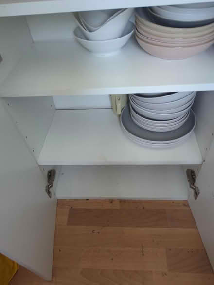 Photo of free Stand alone kitchen cabinet (Rainham RM13 9YX) #2