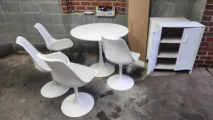 Photo of free CURB ALERT household items (King Farm) #1