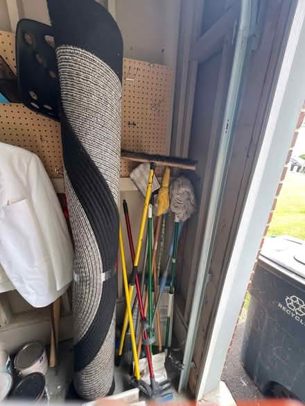 Photo of free Circular rug black and white (South Laurel) #1
