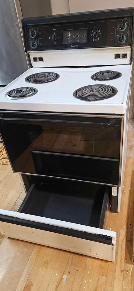 Photo of free Coil Range (Old Longueuil) #1