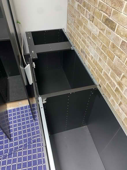 Photo of free kitchen cupboards (EC2A 4NJ) #4