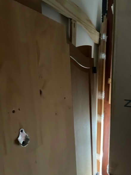 Photo of free this lovely triple wardrobe to give away (Battersea SW11) #4