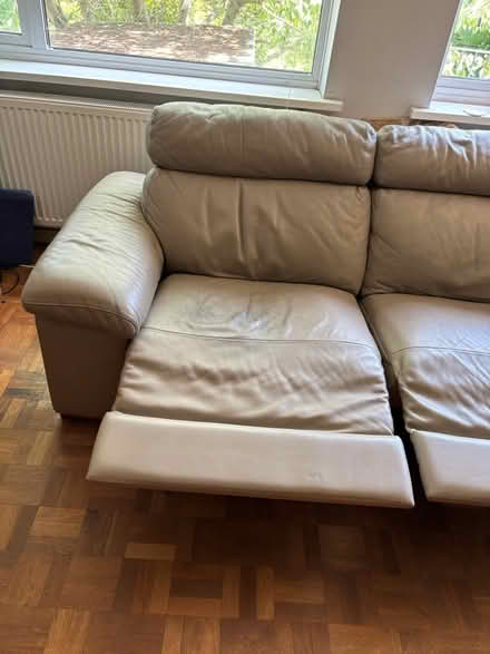 Photo of free Leather Settee (Sandgate CT20) #3