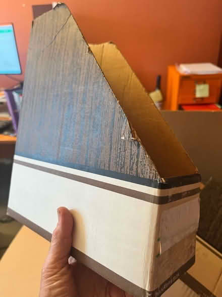 Photo of free 17 lever arch files (Sloane Square SW1W) #3