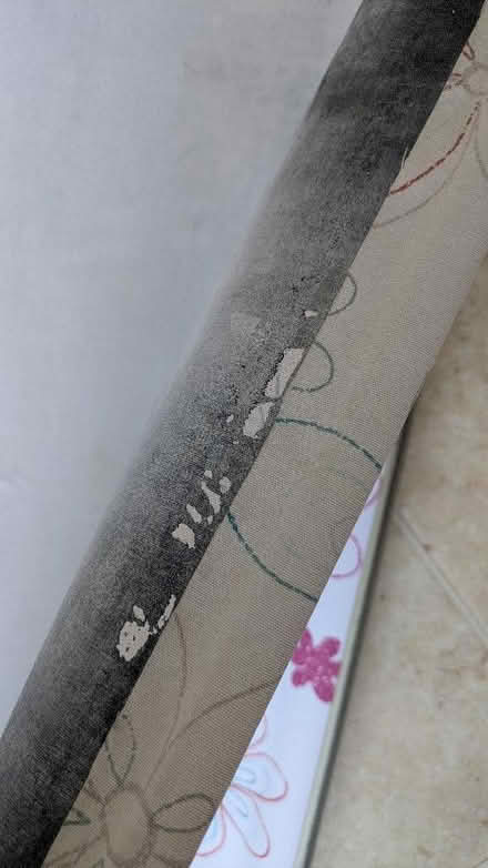 Photo of free Roller blind, fully working, slight damage to fabric (Yatton Keynell SN14) #3