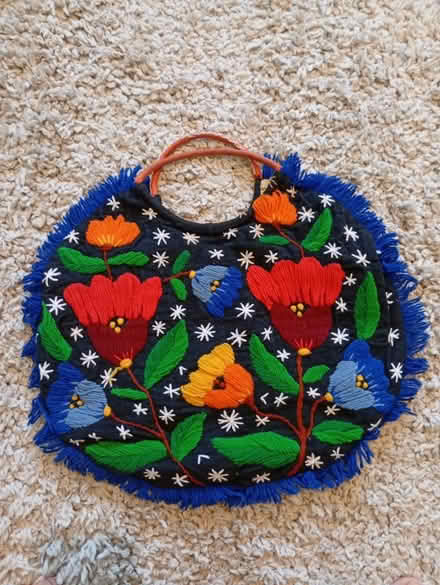 Photo of free Vintage handbag (Buxworth SK23) #1