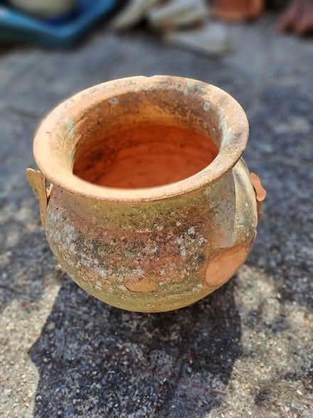 Photo of free Terracotta Greek Urn (Harefield SO19) #2