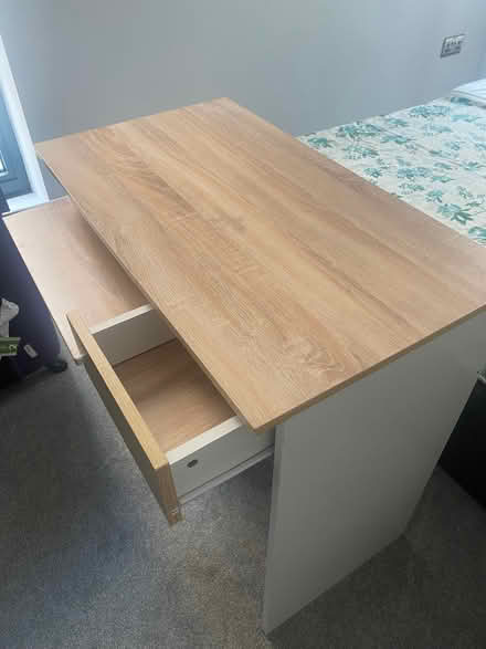 Photo of free Work Desk for giveaway (Greenwich SE10) #2