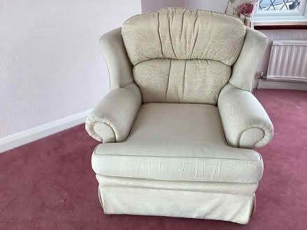 Photo of free Armchair (Welling DA16) #1