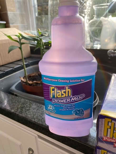Photo of free Flash power mop pads and detergent (Woodley RG5) #1